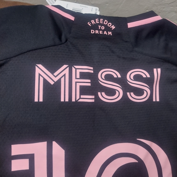 Adidas Messi Soccor Jersey. - Picture 6 of 8